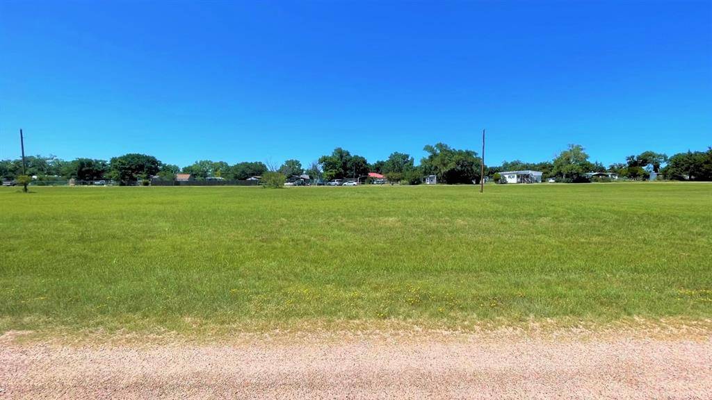 32-33 Mollybee Drive, Howardwick, TX 79226