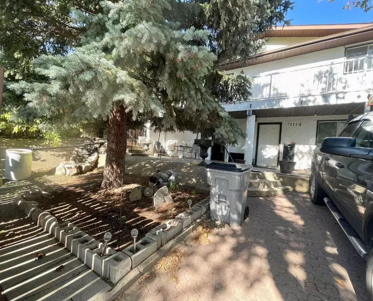 1114 4 AVE, Wainwright, AB T9W1H1