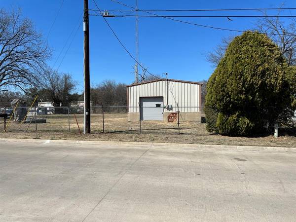 Granbury, TX 76048,500 W Moore Street