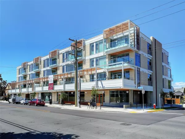 1916 Oak Bay Ave #204, Victoria, BC V8R 1C7