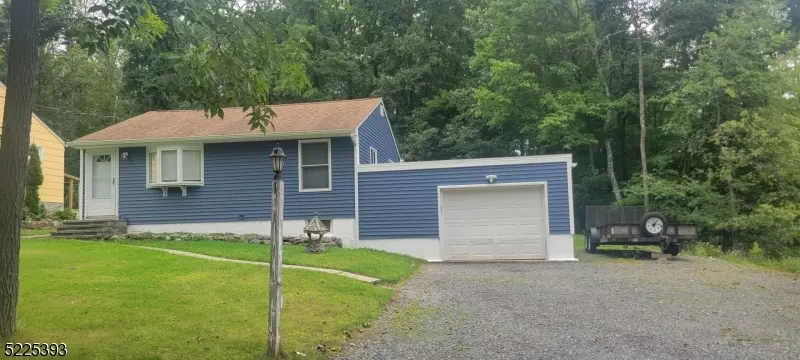 8 Katie Ln, Frankford Twp., NJ 07860