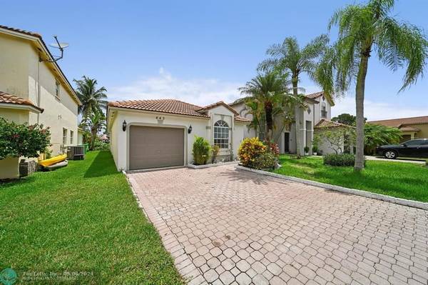 443 Lakeside Cir, Sunrise, FL 33326