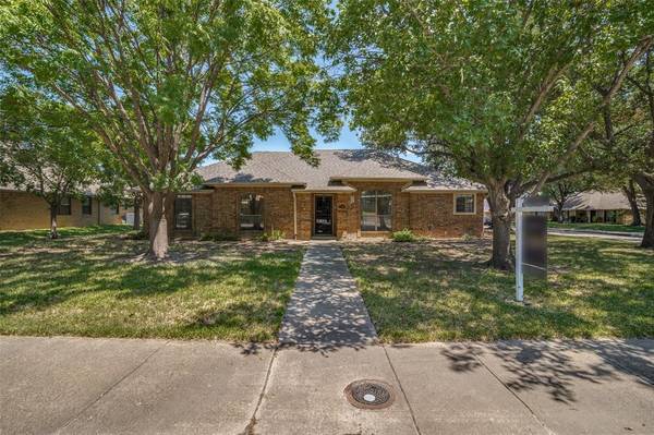 4900 Country Club Drive, Mesquite, TX 75150