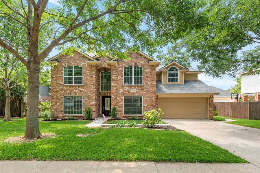 1037 Brownstone Drive, Grapevine, TX 76051