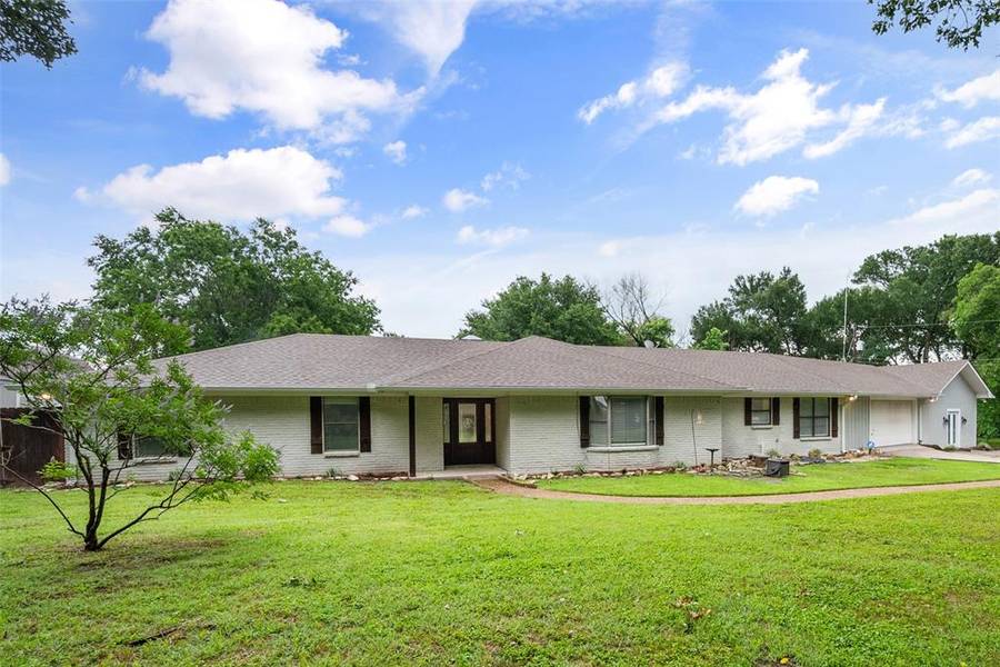 403 SW County Road 1000, Corsicana, TX 75110