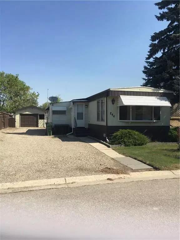 Strathmore, AB T1P 1E3,844 Brentwood CRES