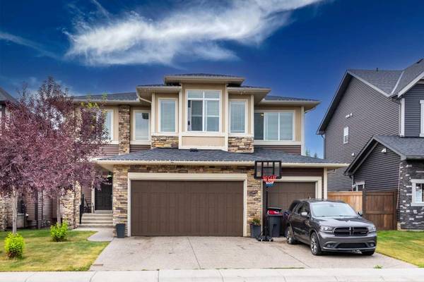 152 Aspenmere WAY, Chestermere, AB T1X 0W8