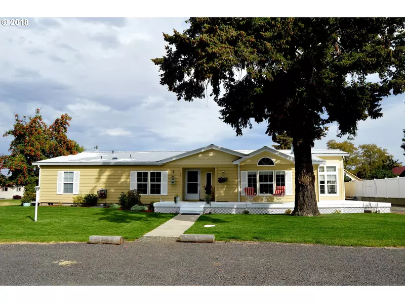 700 S LAKE ST, Joseph, OR 97846