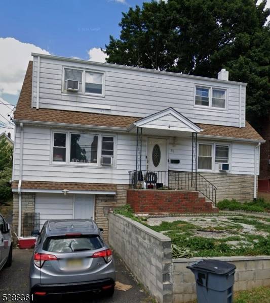 51 Autumn St, Lodi Boro, NJ 07644