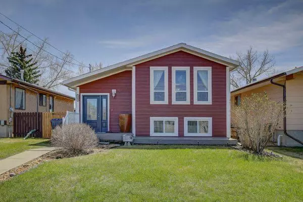 1345 4 AVE Southwest, Drumheller, AB T0J 0Y2