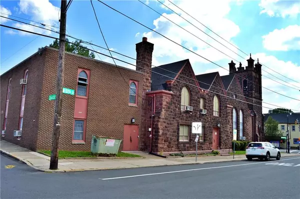 Easton, PA 18042,1151 Northampton Street