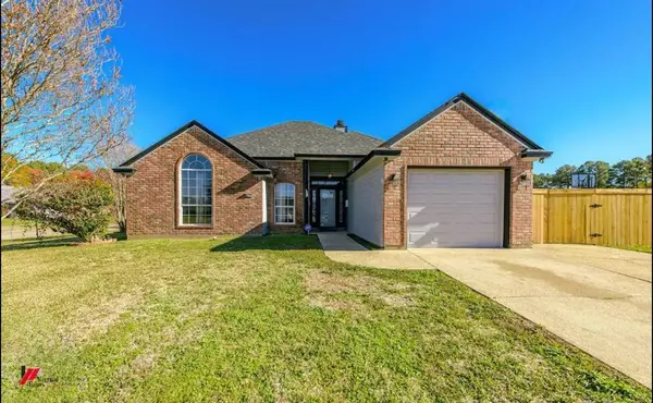 8115 Wild Briar Drive,  Shreveport,  LA 71108