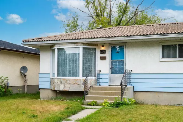 Calgary, AB T2E2J3,628 33 AVE NE