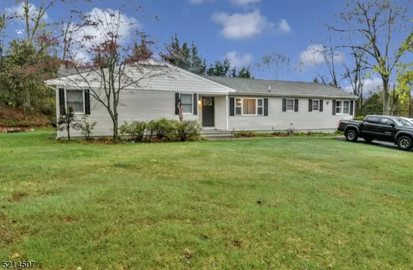 84 Morris Ave, West Milford Twp., NJ 07480