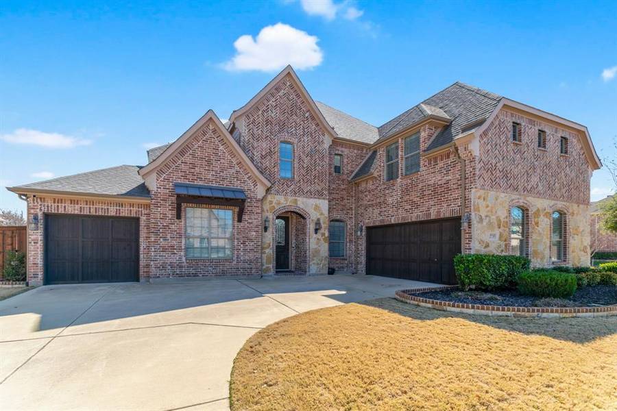 2735 Waterfront Drive, Grand Prairie, TX 75054