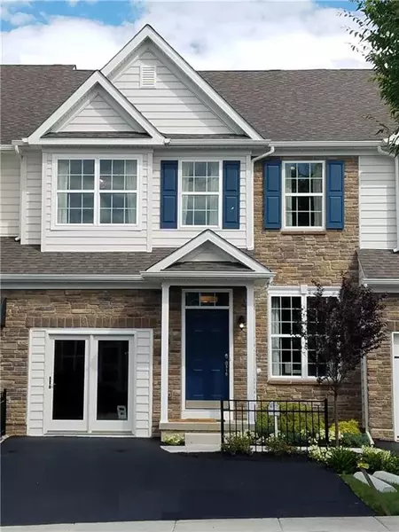 629 Fountain View Circle #08, Upper Macungie Twp, PA 18104