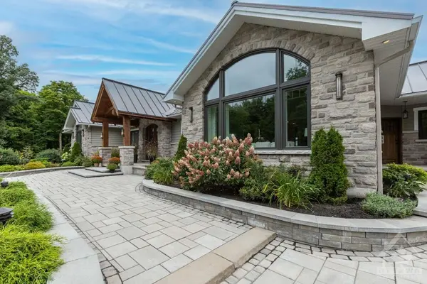 Carleton Place, ON K7C 0C4,9459 MCCUAN RD