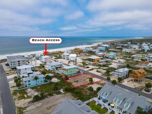 107 S 39th St, Mexico Beach, FL 32456