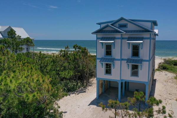 2270 Sailfish Dr, St. George Island, FL 32328