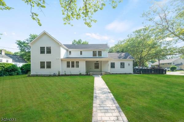 260 Eton Pl, Westfield Town, NJ 07090