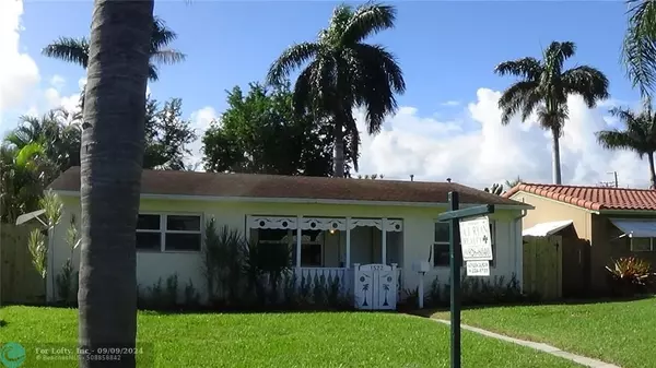 1522 Shenandoah St, Hollywood, FL 33020