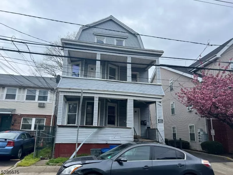 64 N 13Th St, Newark City, NJ 07107