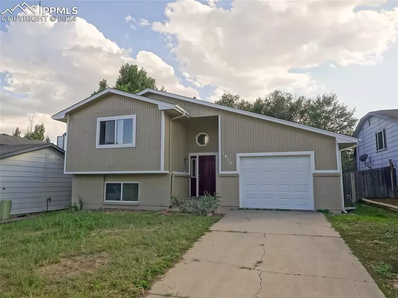 1810 Moran CT, Colorado Springs, CO 80915