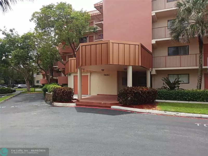 7451 NW 16th St  #109, Plantation, FL 33313