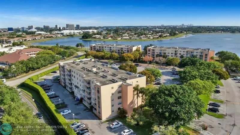 500 Executive Center Dr  #4A, West Palm Beach, FL 33401