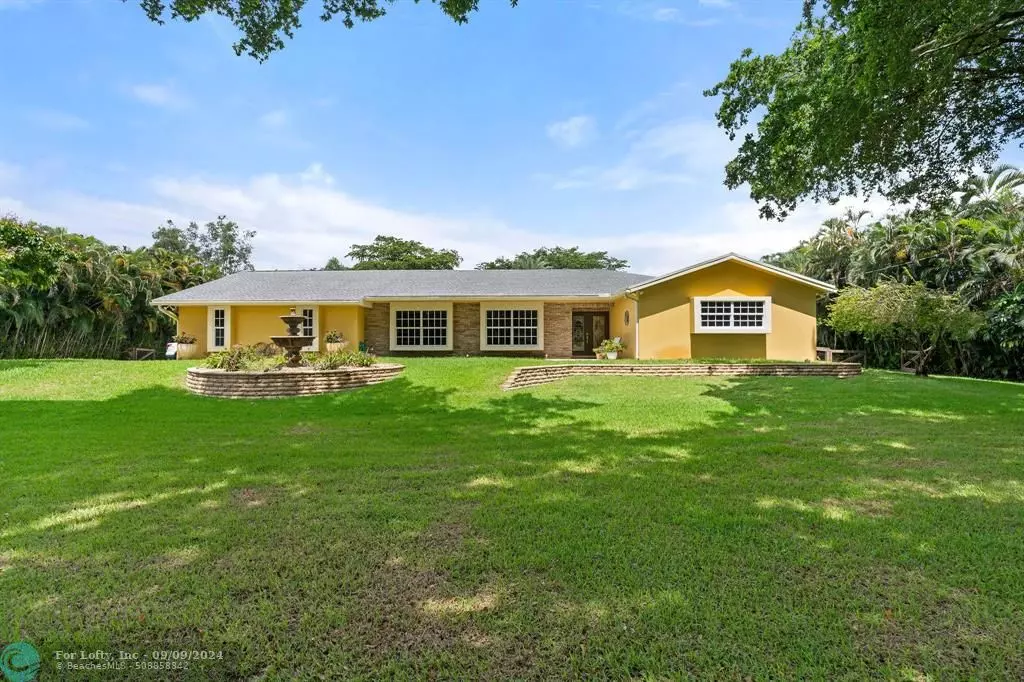 Southwest Ranches, FL 33330,6001 APPALOOSA TR