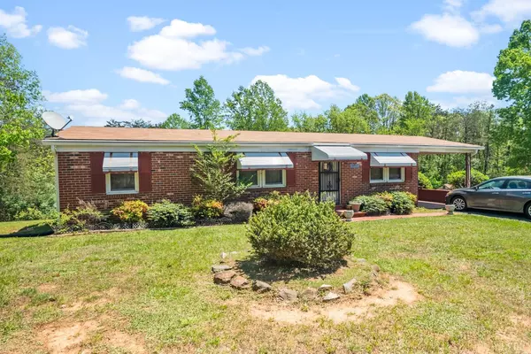 253 Pettigrew DR, Concord, VA 24538