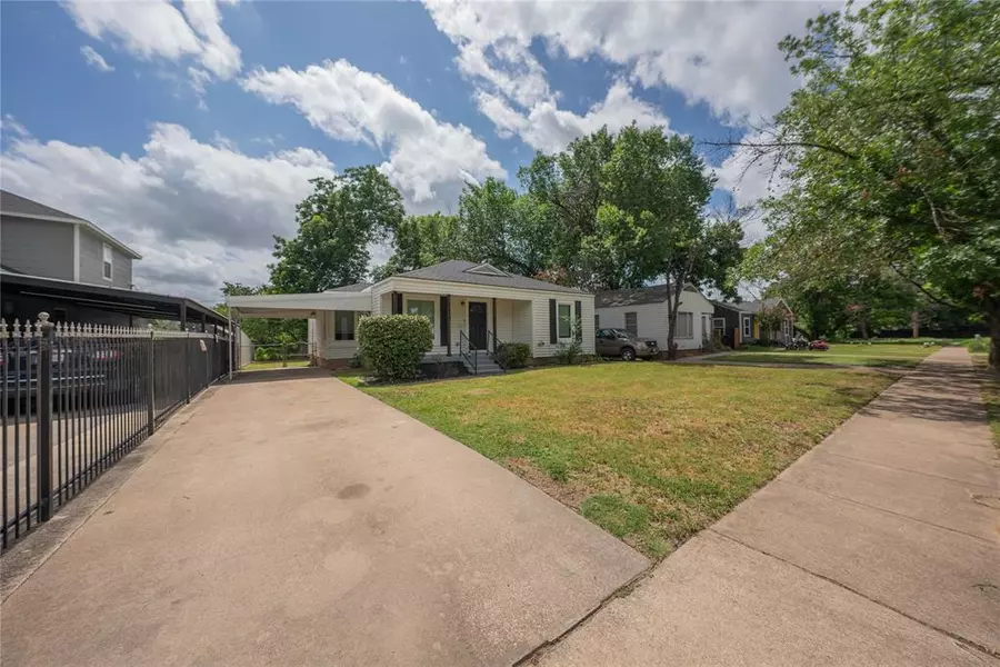 112 N Judkins Street, Fort Worth, TX 76111