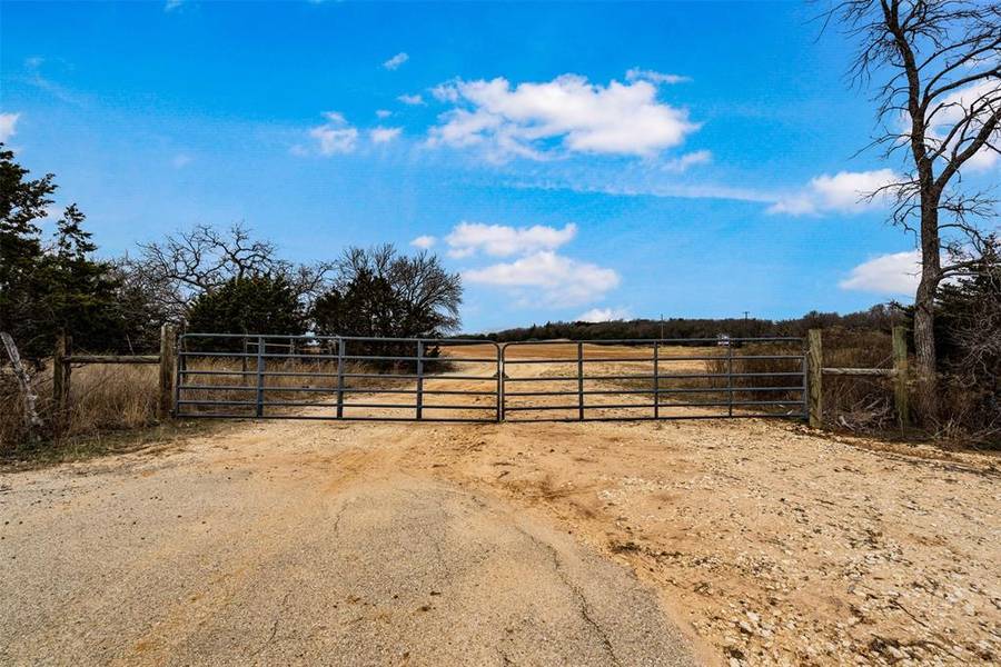 17037 US Hwy 281, Hico, TX 76457