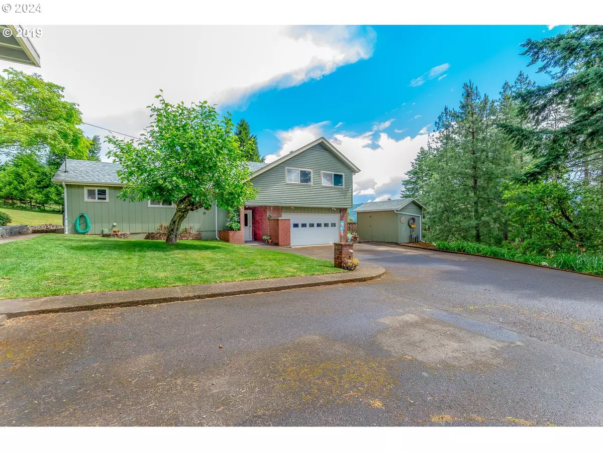 Cottage Grove, OR 97424,79600 ABBOTT LN