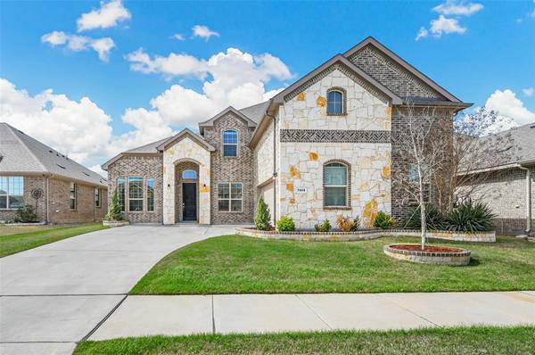 7808 Links Drive, Arlington, TX 76001