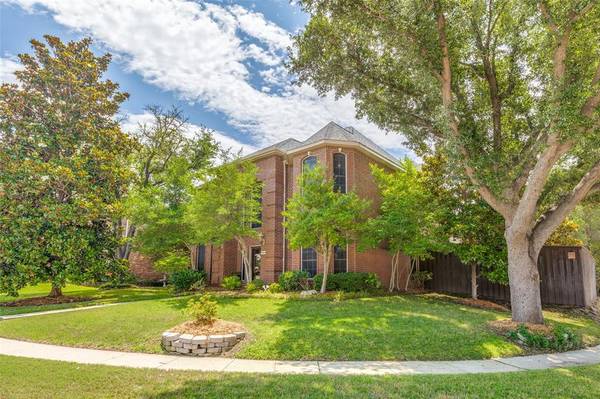 5606 New Castle Drive,  Richardson,  TX 75082