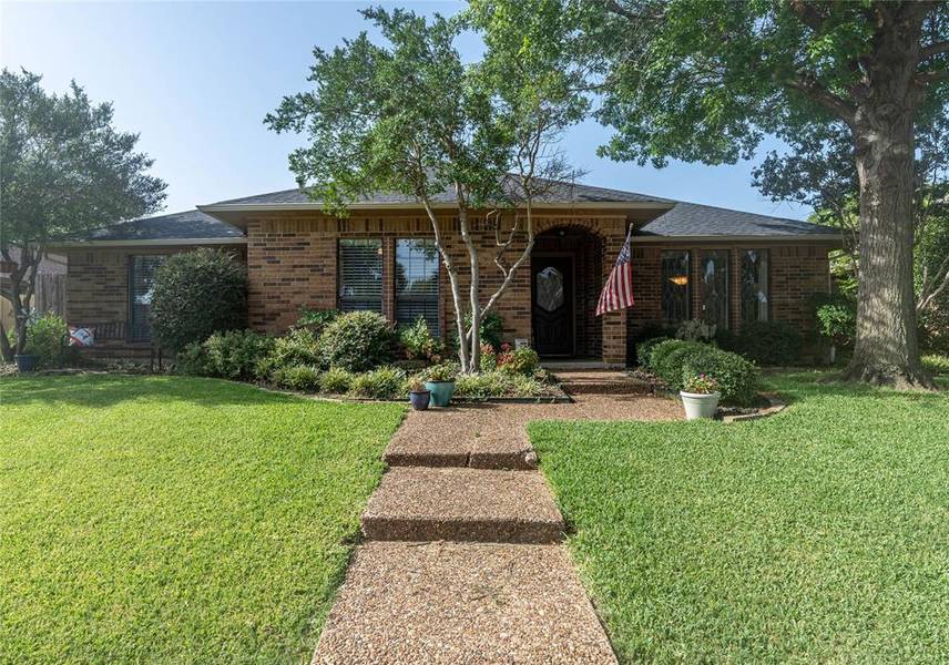 1506 Bellflower Drive, Carrollton, TX 75007