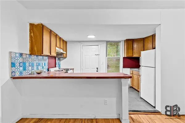 Brooklyn, NY 11233,284 Macdougal ST