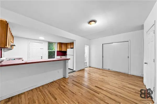 Brooklyn, NY 11233,284 Macdougal ST