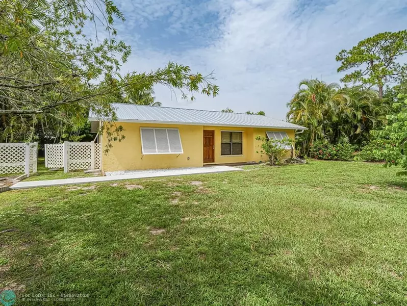 502 SW Sansom Ln, Port St Lucie, FL 34953