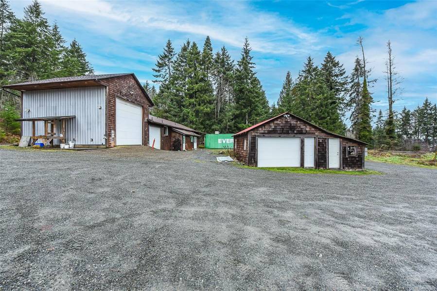 3747 Island Hwy S, Royston, BC V9N 8S7