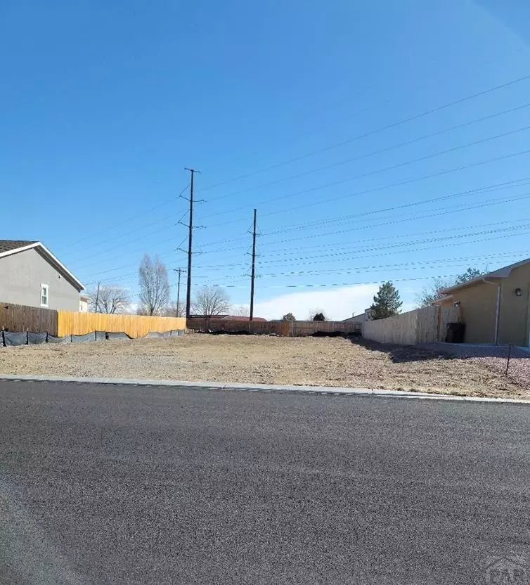 Pueblo, CO 81008,4502 Meadowlark Ln