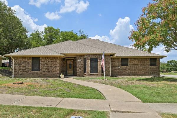 311 Woodhollow Court, Wylie, TX 75098