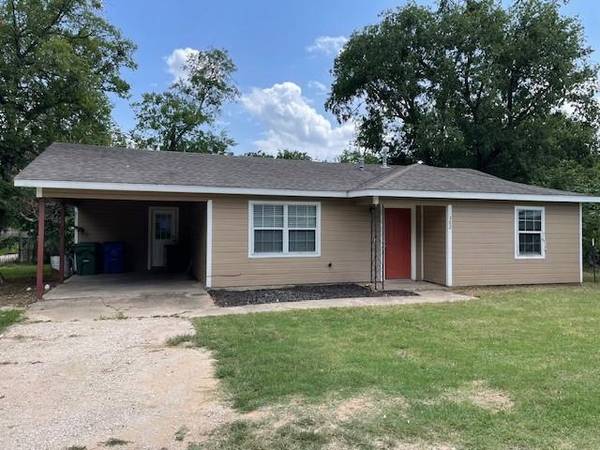 302 Water Street, Whitesboro, TX 76273