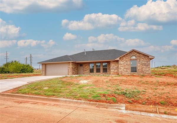 121 Mulberry Lane, Elk City, OK 73644