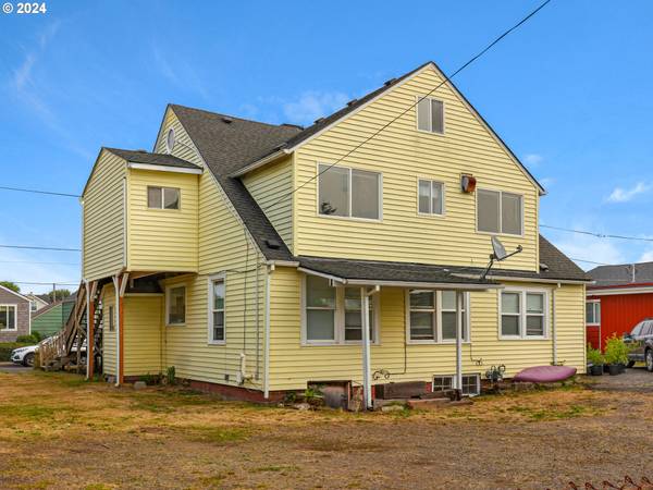 Seaside, OR 97138,925 4TH AVE