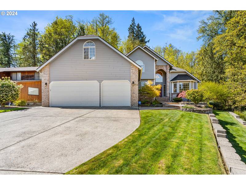 102 INGLEWOOD PARK, Longview, WA 98632