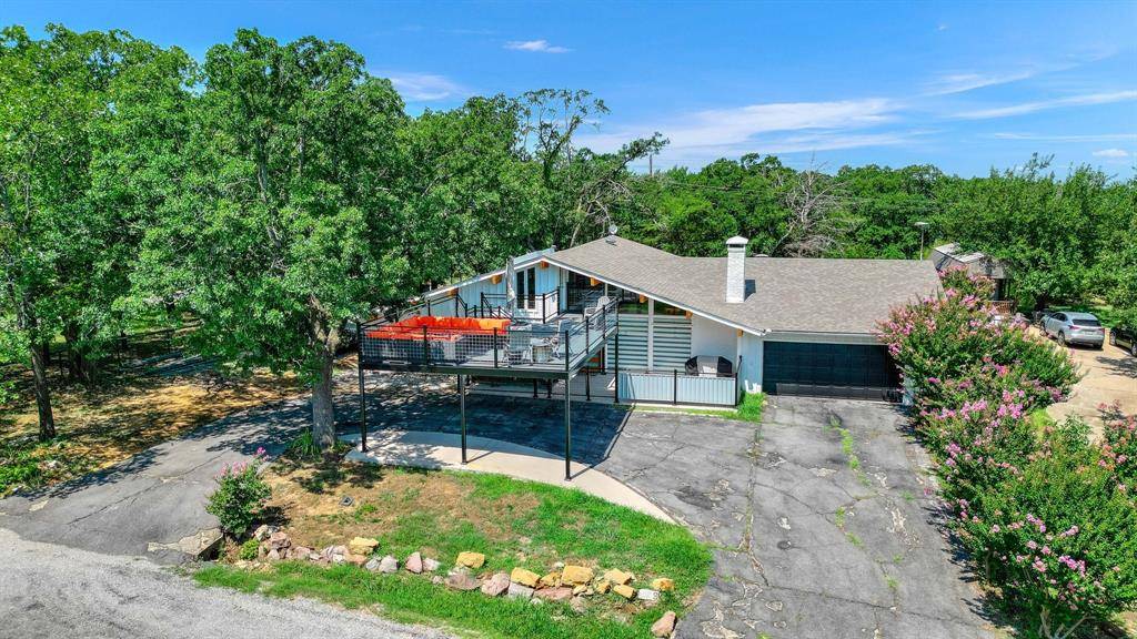 89 Whispering Road, Pottsboro, TX 75076