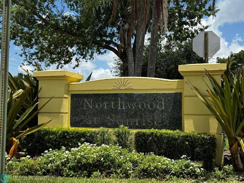 Sunrise, FL 33322,2566 N Nob Hill Rd  #2566