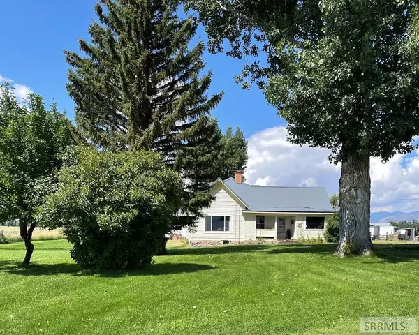 2651 Challis Creek Road, Challis, ID 83226